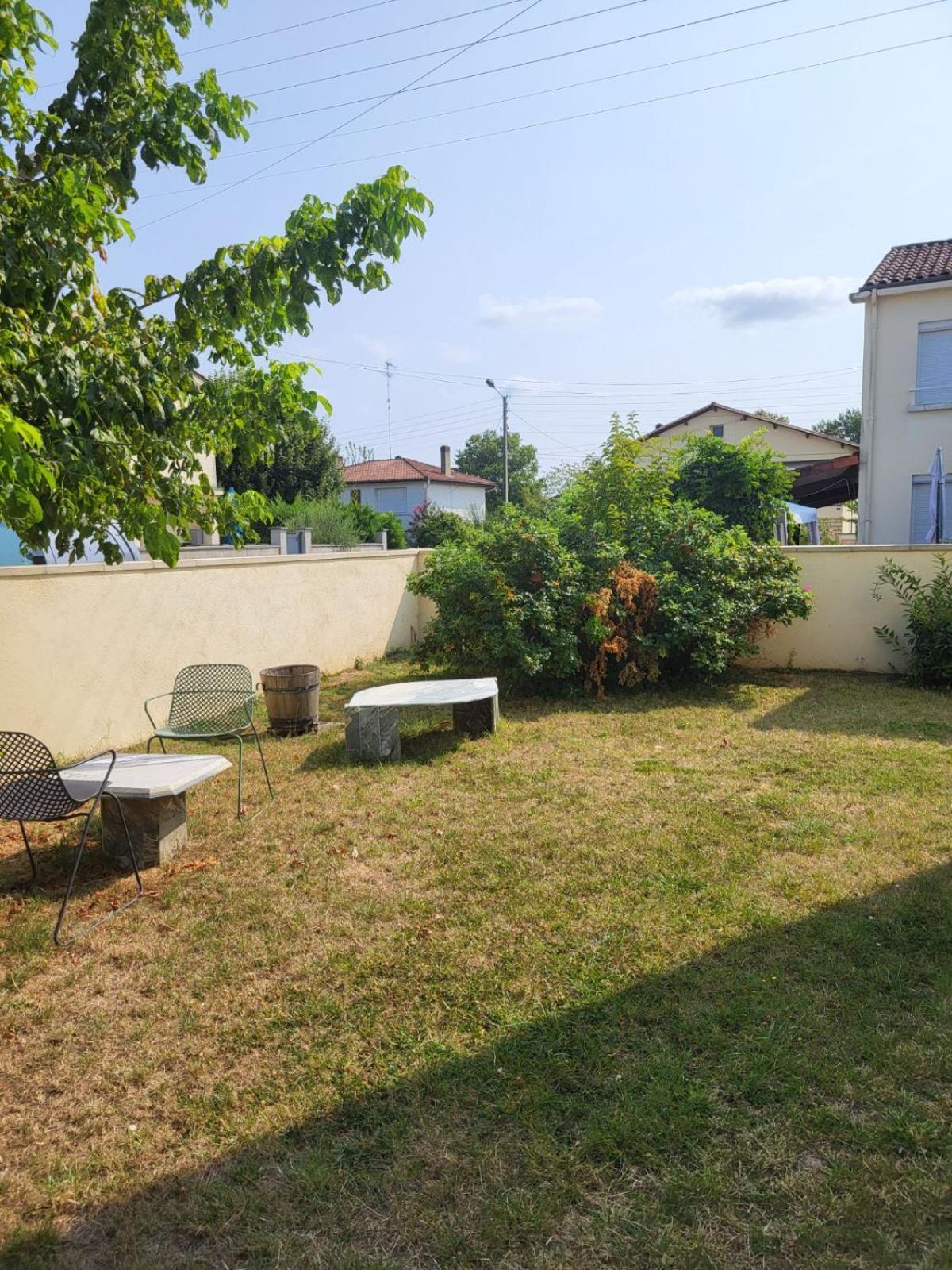 Maison Cosy - 4 Chambres Doubles Bergerac Exteriör bild